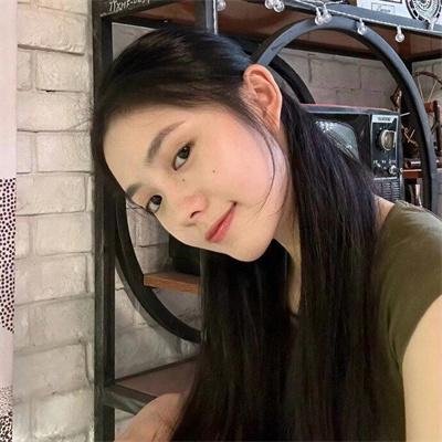 马路对面的房子